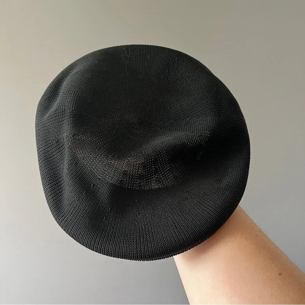 Vintage Country Gentleman Black Newsboy Cap Gold Neutral Size Medium - Picture 2 of 5
